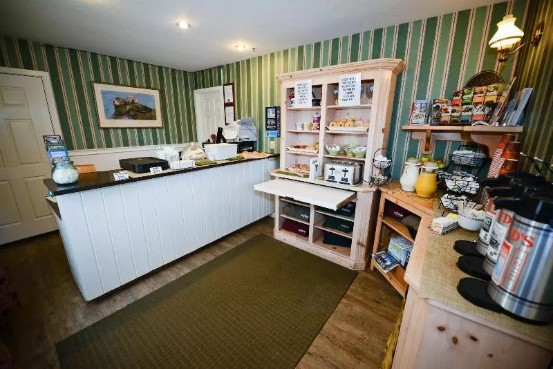 Отель Sea Otter Inn
