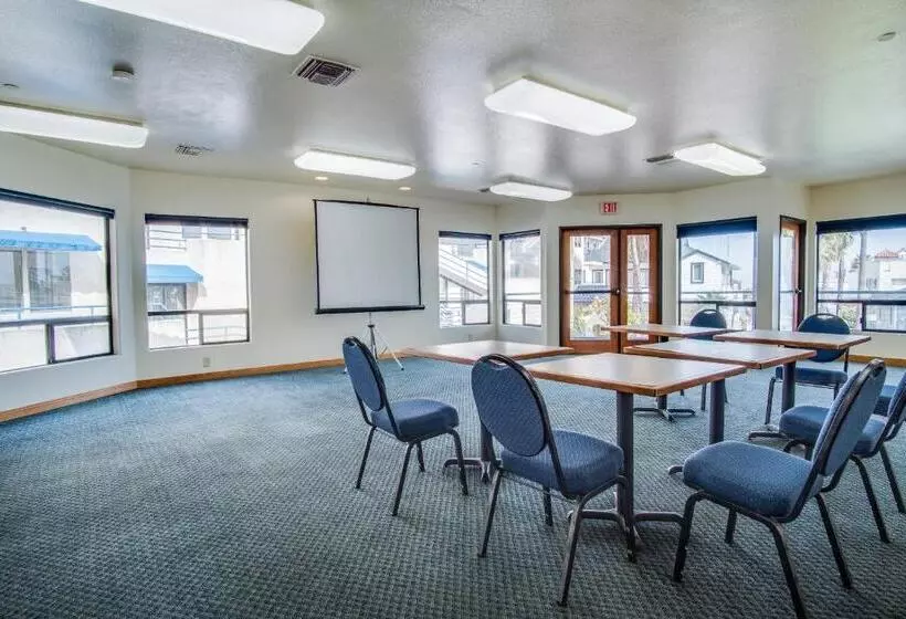 فندق Seaport Village Inn, Avalon