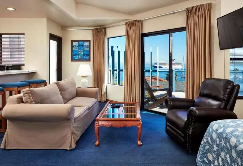 فندق Seaport Village Inn, Avalon