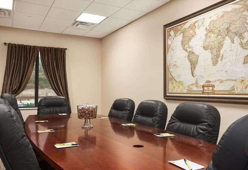 فندق Super 8 By Wyndham Pennsville/wilmington