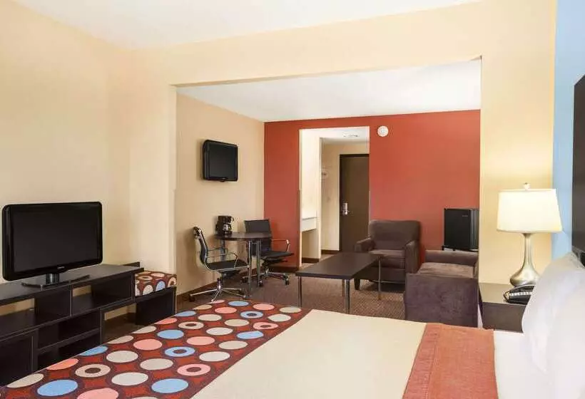 هتل Super 8 By Wyndham Pennsville/wilmington