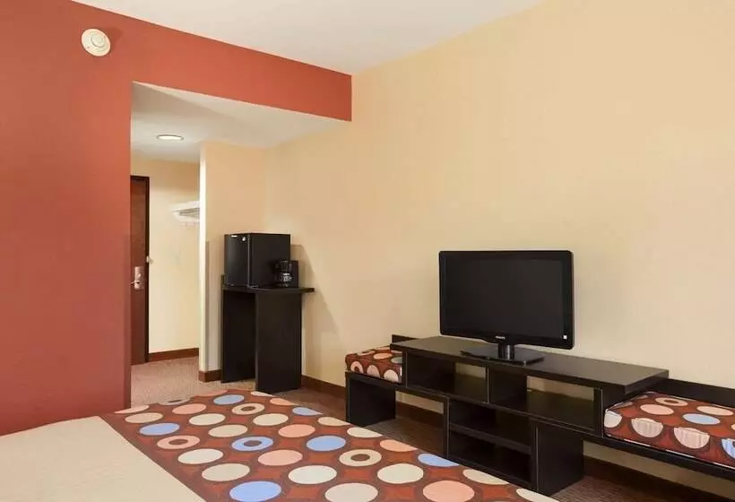 هتل Super 8 By Wyndham Pennsville/wilmington