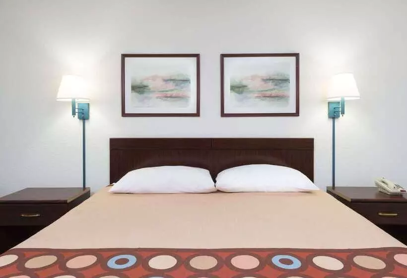 ホテル Super 8 By Wyndham Taylorville Il