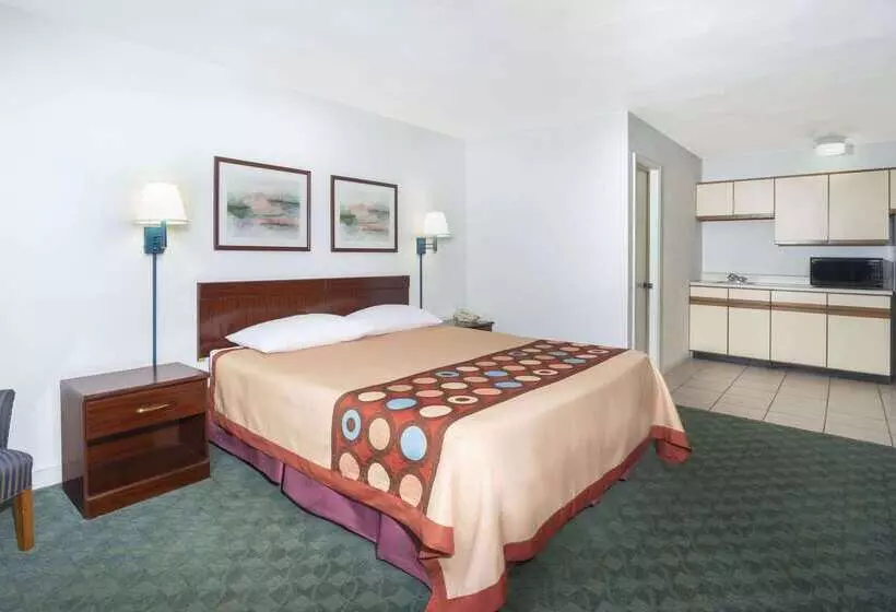 ホテル Super 8 By Wyndham Taylorville Il