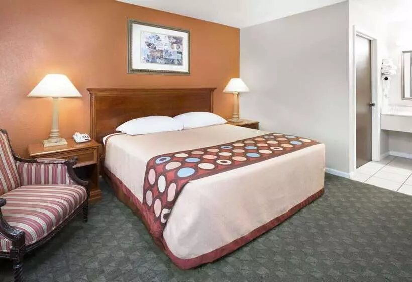 ホテル Super 8 By Wyndham Taylorville Il