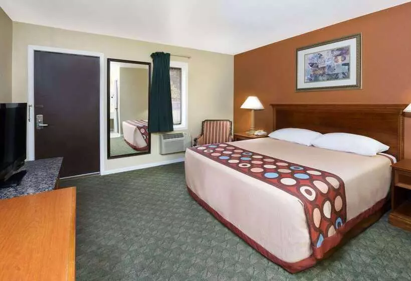 ホテル Super 8 By Wyndham Taylorville Il