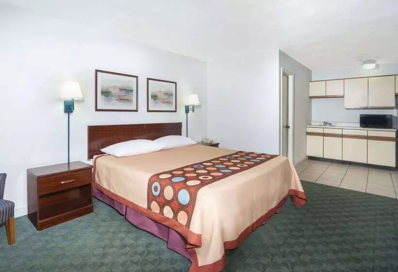 ホテル Super 8 By Wyndham Taylorville Il