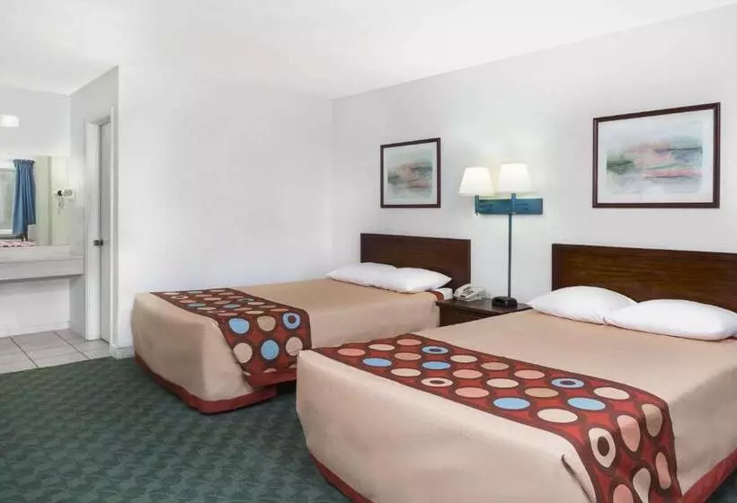 ホテル Super 8 By Wyndham Taylorville Il