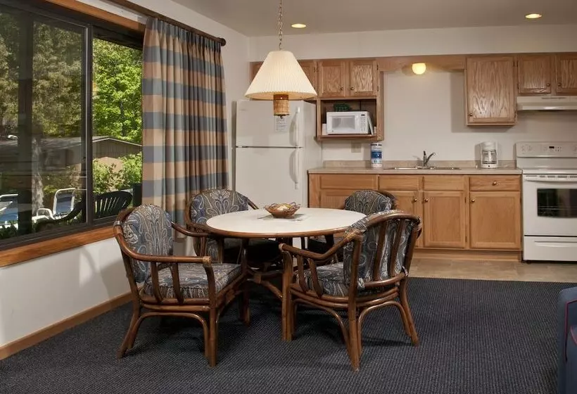 בית מלון כפרי The Shallows Resort