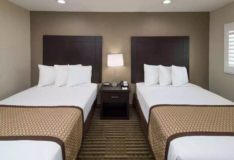 汽车旅馆  Days Inn By Wyndham El Centro