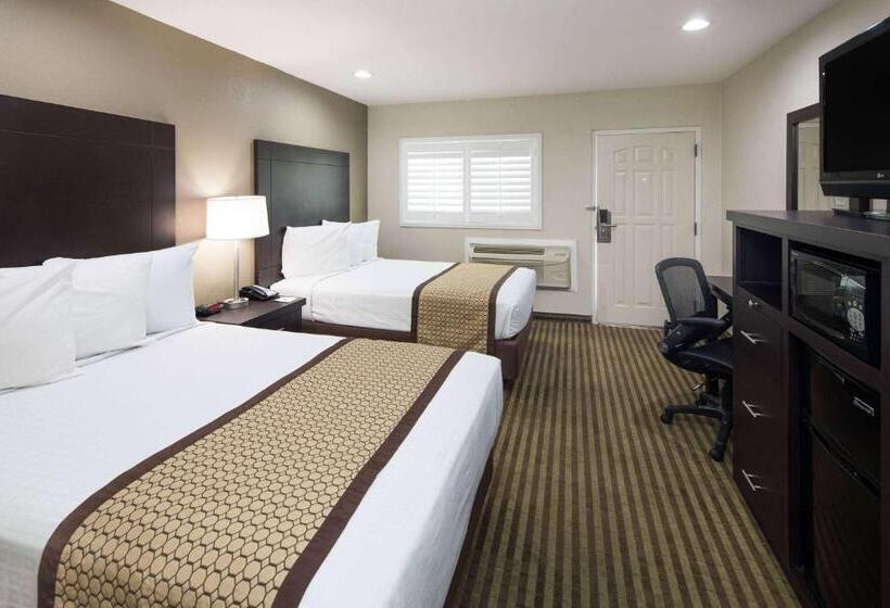 汽车旅馆 Days Inn By Wyndham El Centro