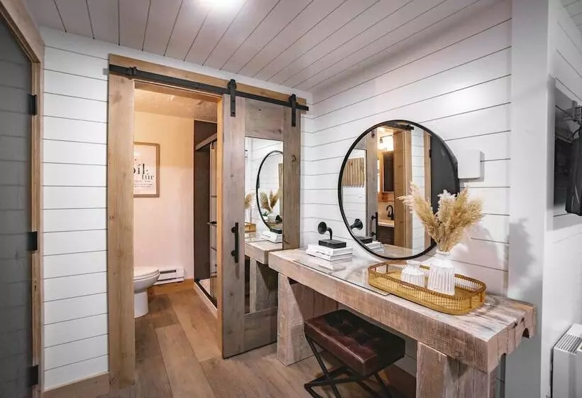 מוטל Scandia Inn