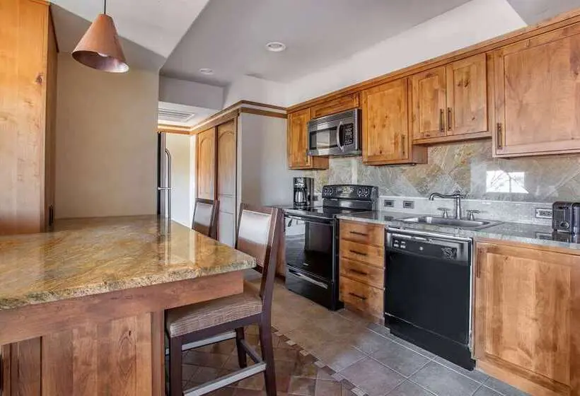 استراحتگاه Hilton Vacation Club Sedona Summit