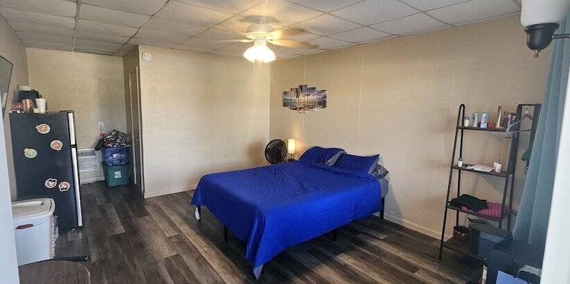 Motel Sebastian Gardens Inn & Suites