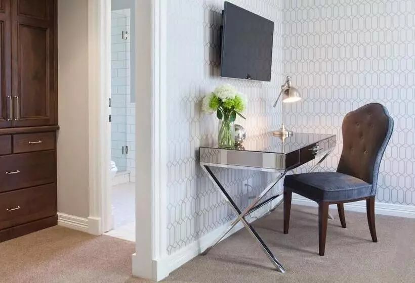 Hotelli Edwards House