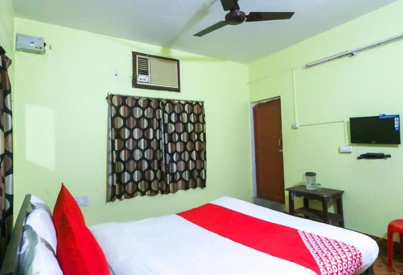 هتل Oyo 61796 Shanti Bhavan