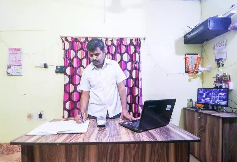 Hotelli Oyo 61796 Shanti Bhavan