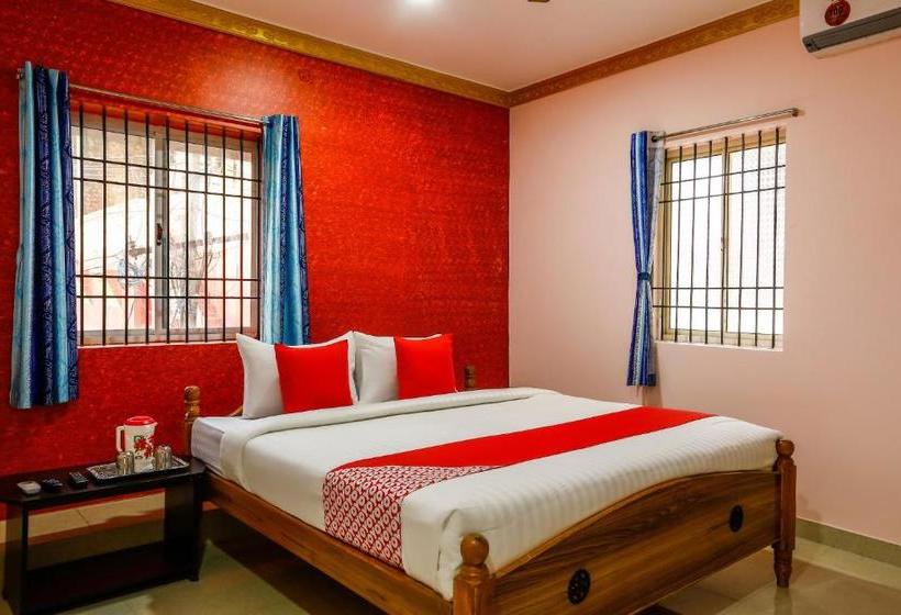 Hotelli Oyo 62405 Ken Residency