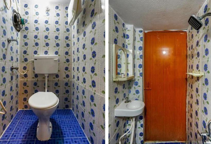 Hotelli Oyo 62405 Ken Residency