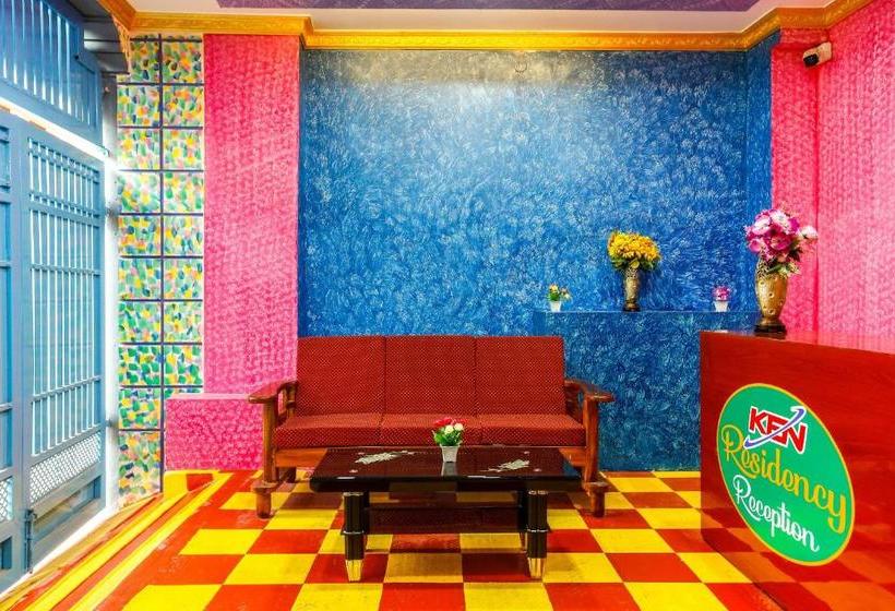 Hotelli Oyo 62405 Ken Residency