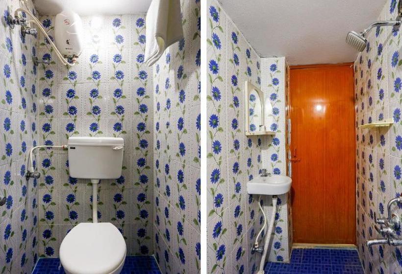 Hotelli Oyo 62405 Ken Residency