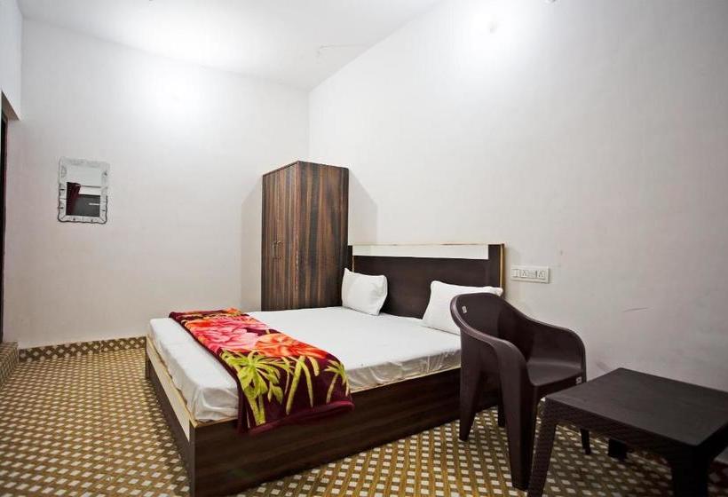 ホテル Spot On 41585 Green Pine