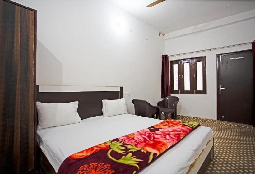 ホテル Spot On 41585 Green Pine