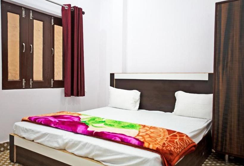 ホテル Spot On 41585 Green Pine