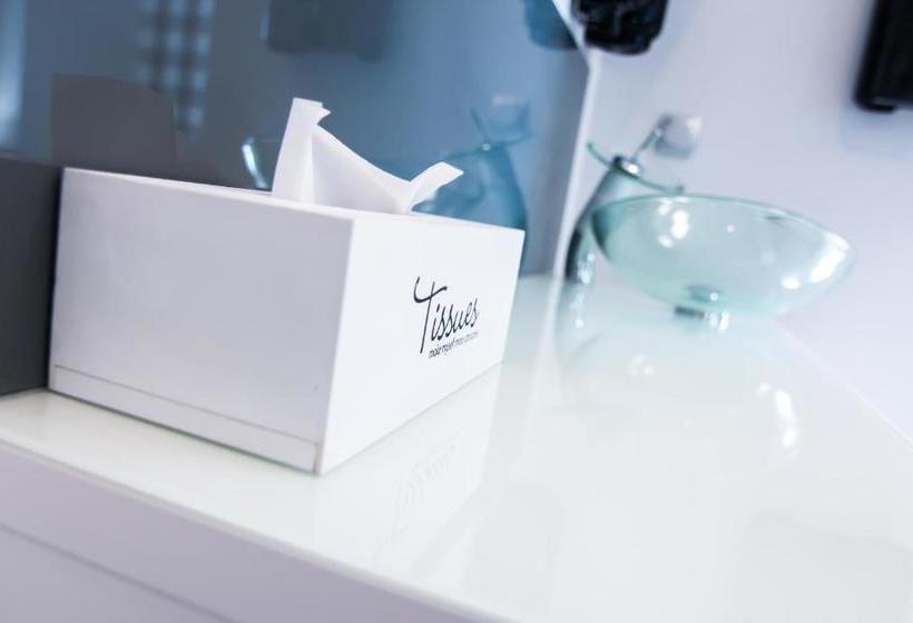 ホテル Spot On 41585 Green Pine