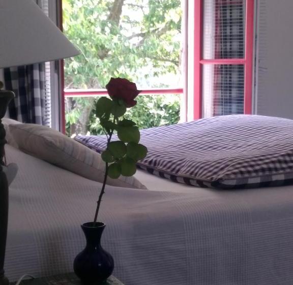 مبيت وإفطار Les Chambres D Hôtes Le Val D Honfleur