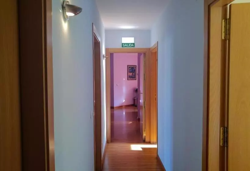 Hostal Prada Borges