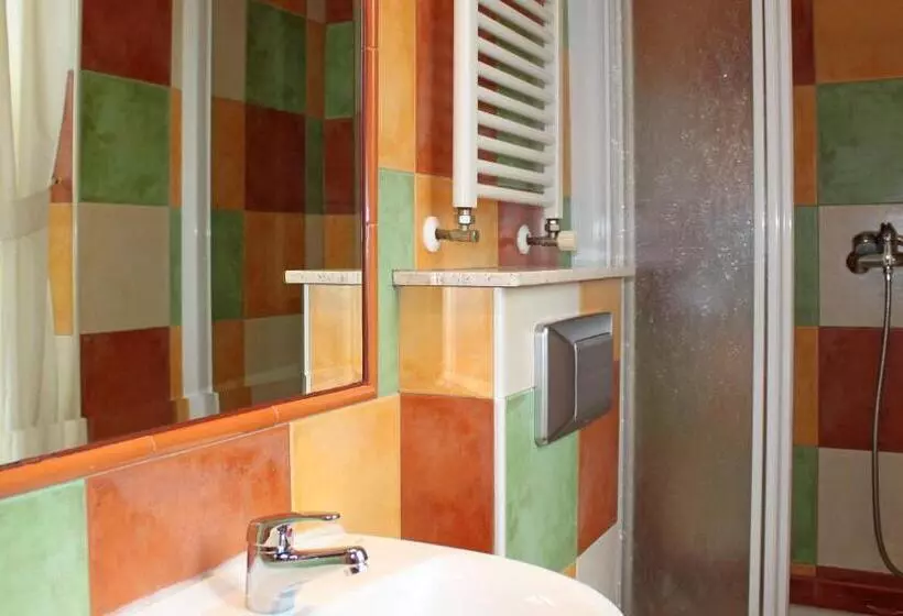 Hostal Prada Borges