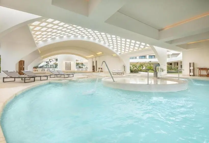 Secrets Mirabel Cancún Resort & Spa