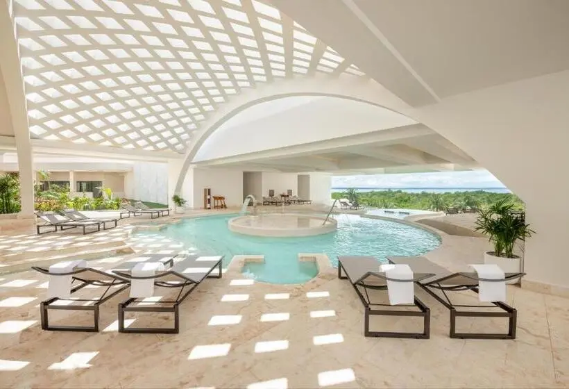 Secrets Mirabel Cancún Resort & Spa