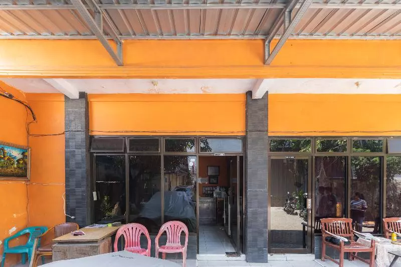 ユースホステル Wisma Pelita Mas By Oyo Rooms