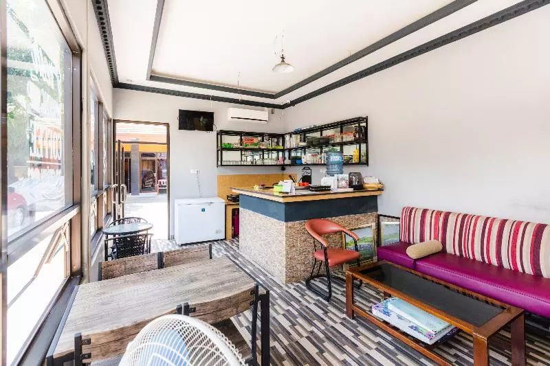 ユースホステル Wisma Pelita Mas By Oyo Rooms