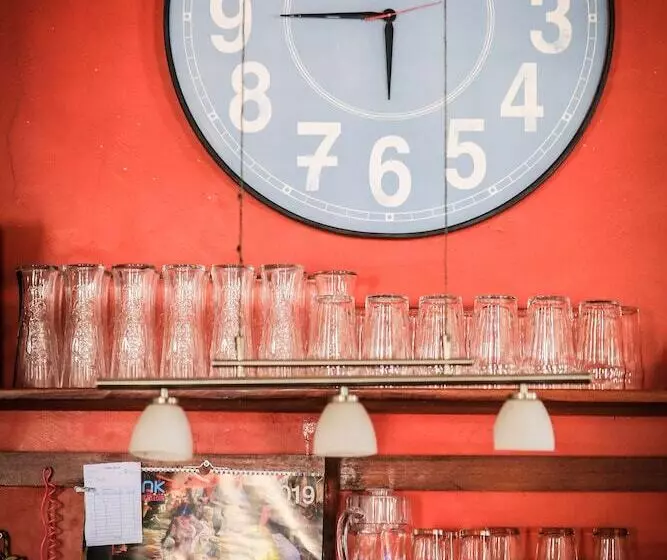 ペンション Yellow Card Apartment & Bungalow