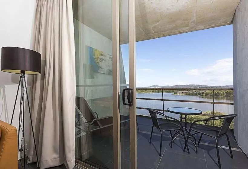 Accommodate Canberra   Nishi