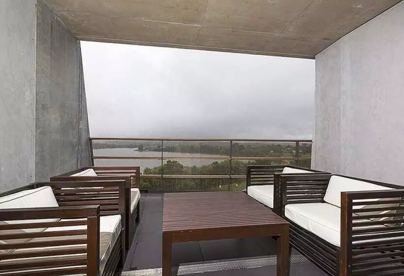 Accommodate Canberra   Nishi