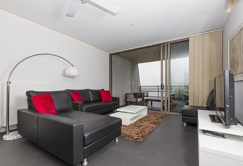 Accommodate Canberra   Nishi