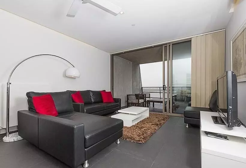 Accommodate Canberra   Nishi