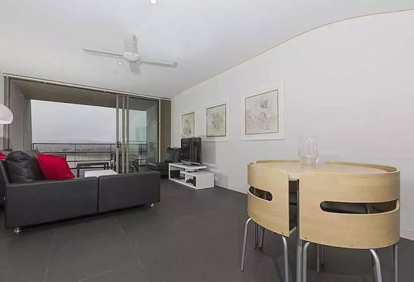 Accommodate Canberra   Nishi