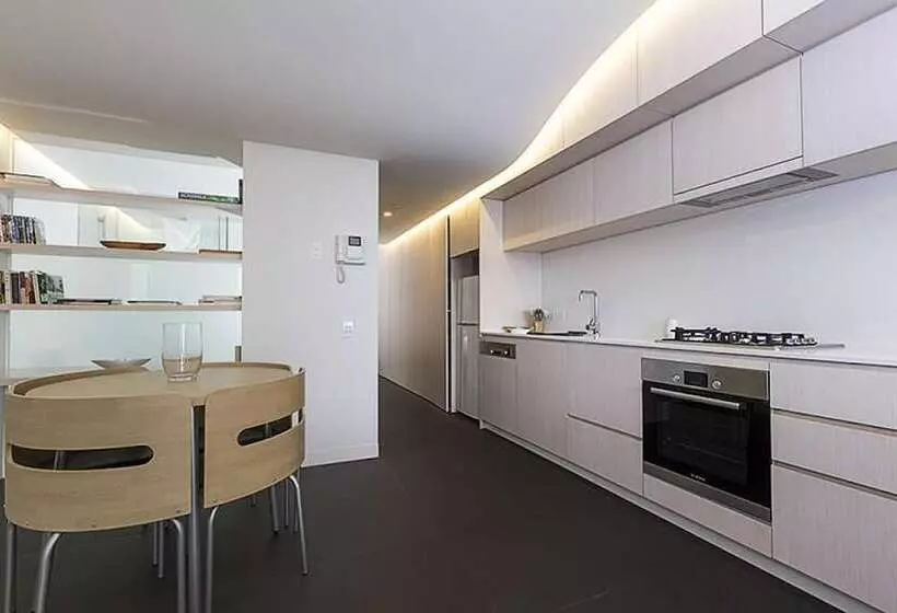 Accommodate Canberra   Nishi