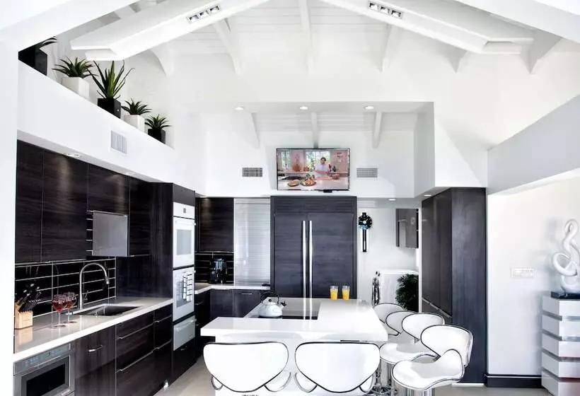 Paradiso By Island Properties Online