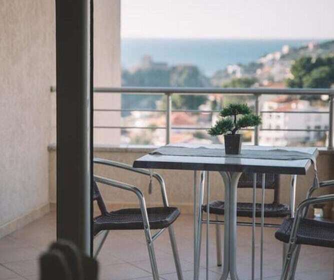 پانسیون Panorama Apartments & Rooms