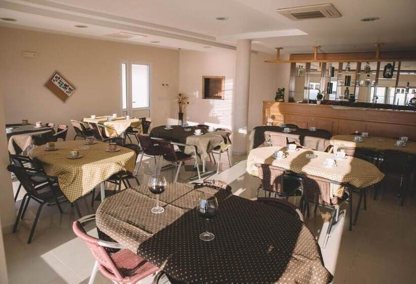 پانسیون Panorama Apartments & Rooms