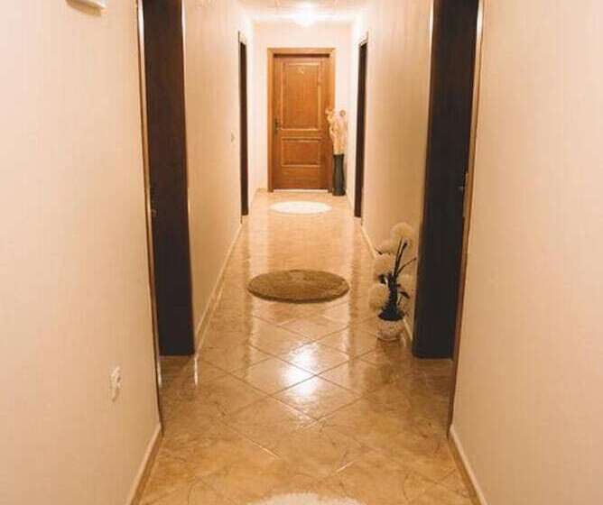 پانسیون Panorama Apartments & Rooms