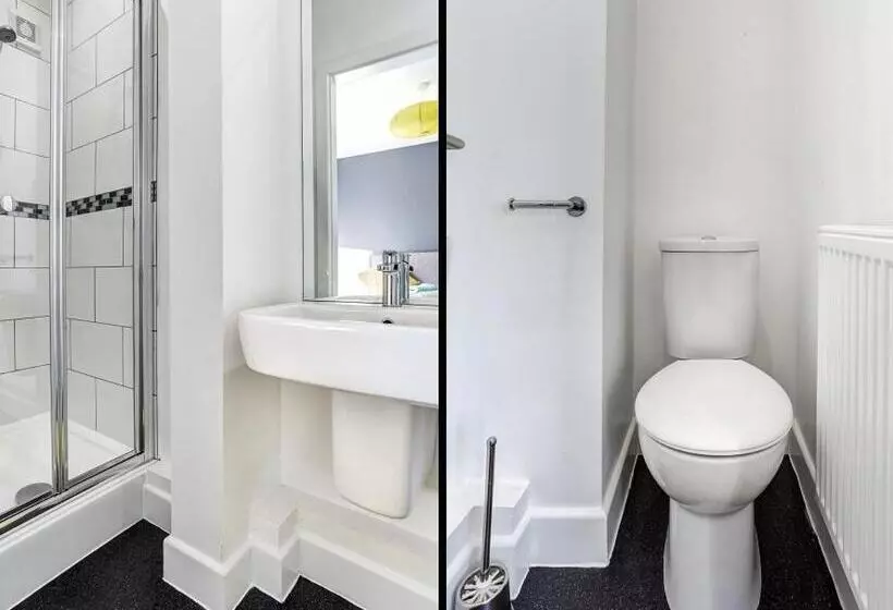 Majatalo Townhouse Plus @ 166 Edleston Road Crewe