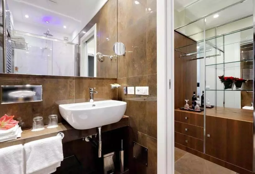 تختخواب و صبحانه Piazza Venezia Grand Suite