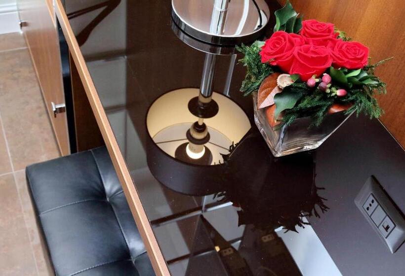 تختخواب و صبحانه Piazza Venezia Grand Suite